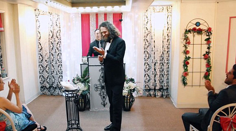 Man marries his smartphone