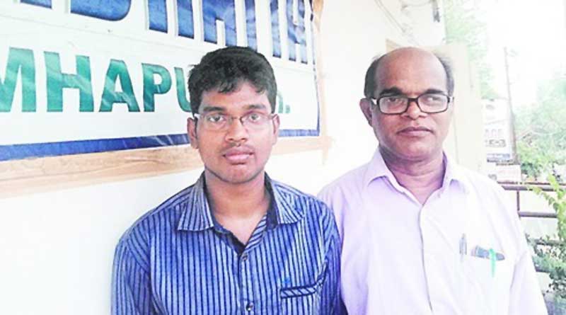 সব হারিয়েও মেডিক্যাল এন্ট্রান্সে নজির তফসিলি কিশোরের