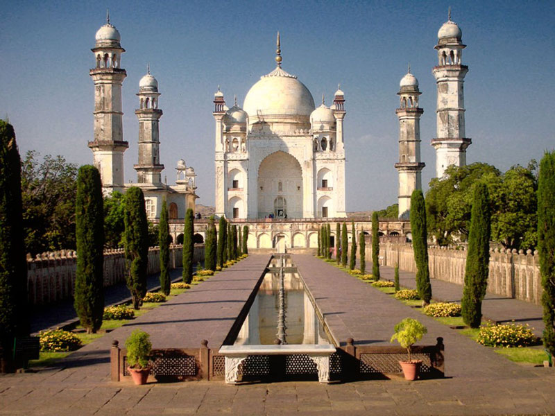 Bibi-Ka-Maqbara_web