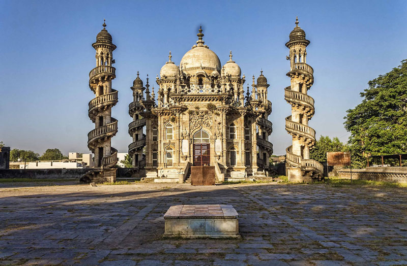 Mahabat-Maqbara_web