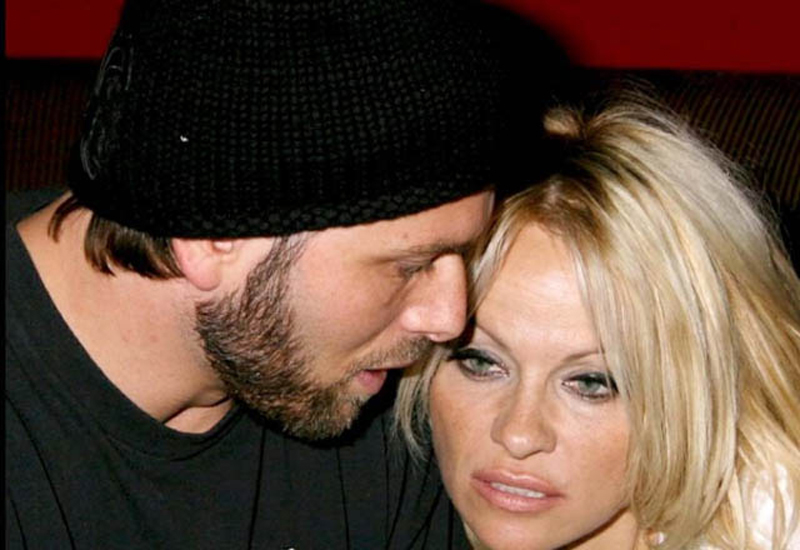 pamelaanderson1_web