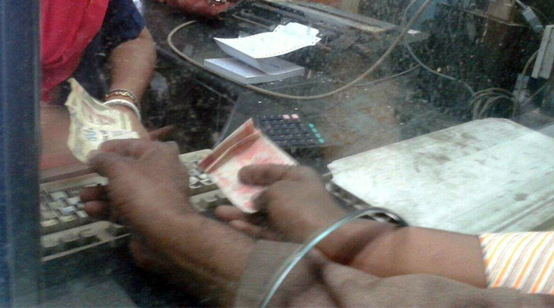 Rs 500, Rs 1,000 note ban: Black money hoarders use railways help to bypass demonetisation