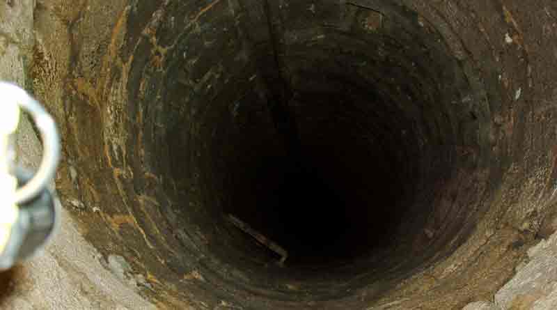 Man trapperd in well, fire brigade fail to rescue the man