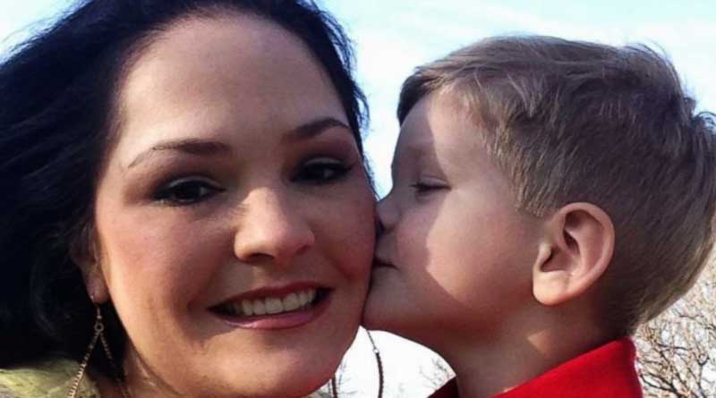 4 year-old boy saves Mother's life by unlocking iPhone