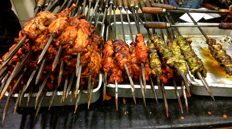 Restaurants, Shops To Mention Meat Is 'Halal' Or 'Jhatka', says North Delhi Civic Body | Sangbad Pratidin