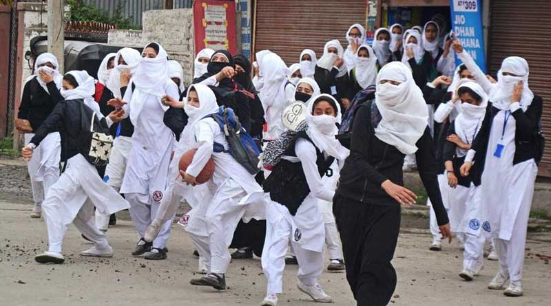 Centre in mood for talks with Kashmiri separatists 