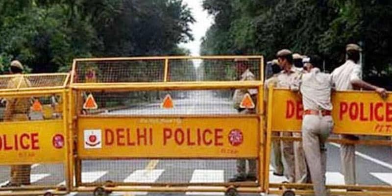 Amit Shah summons Delhi police commissioner after Communal Clash
