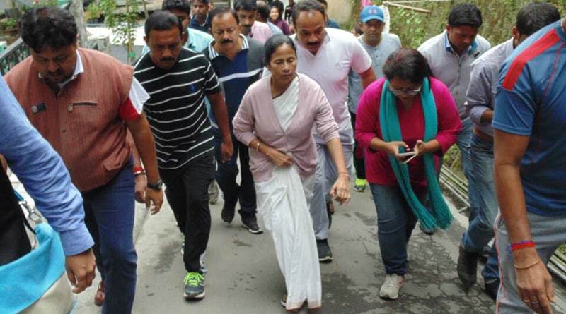 Free bus services for tourists stuck in restive Darjeeling 