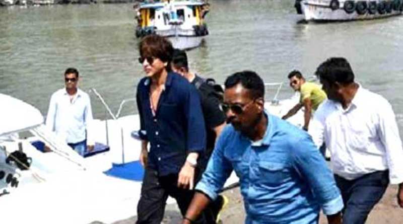 Maharashtra MLS snubs Shah Rukh Khan for blocking his path