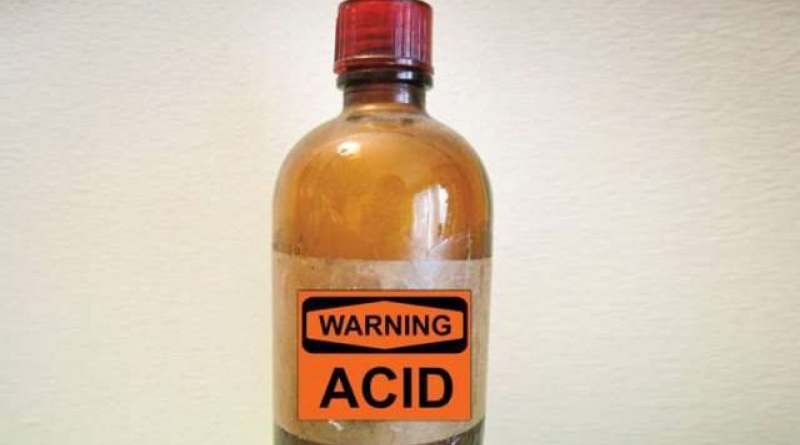 Upset at being slapped Bareilly woman reportedly throws acid on her alcoholic husband | Sangbad Pratidin