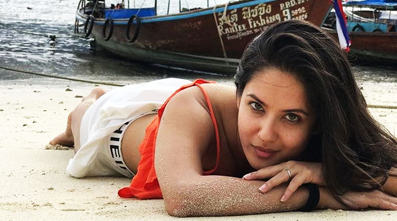 Puja Banerjee's raunchy pics set internet on fire