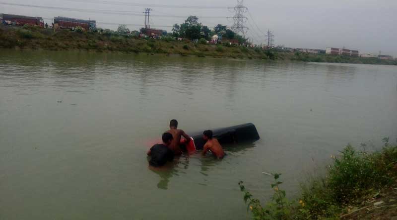 Poolcar accident at Siliguri, 12 injured