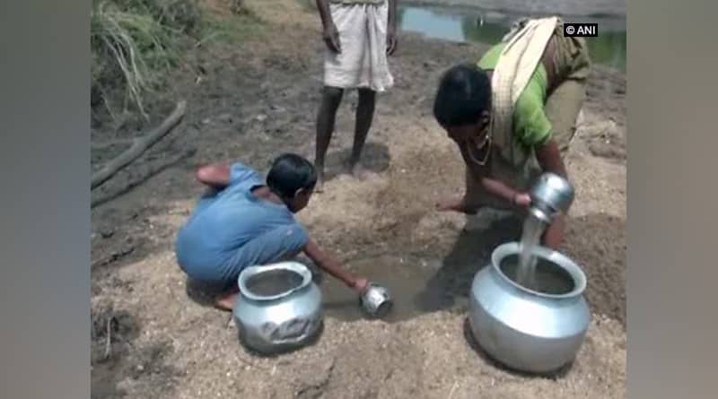 Deprived of drinking water facility, villagers compelled to drink drain water in Dantewada