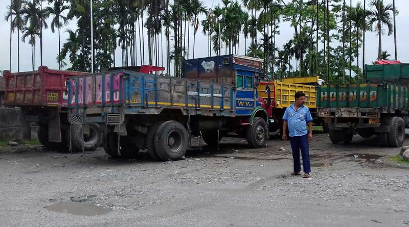Calcutta High court asked state DGP about Truck owners complain