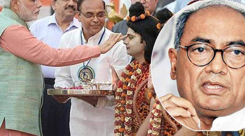Digvijay Singh attacks Modi with an Old photo