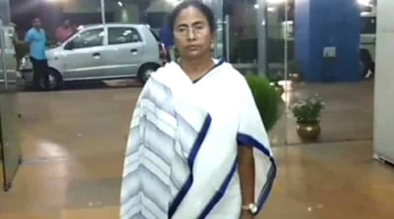 Mamata announces Ex-gratia in Santragachi accident