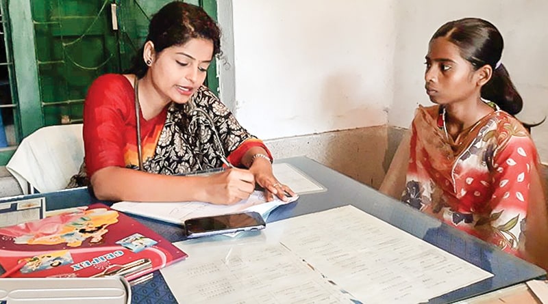 Purulia: Raghunathpur SDO's Doctor 'Avatar', villager praises