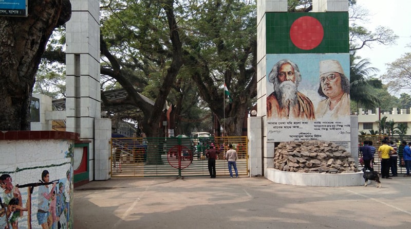 Student movement stir, tourists stuck in Benapole Check post