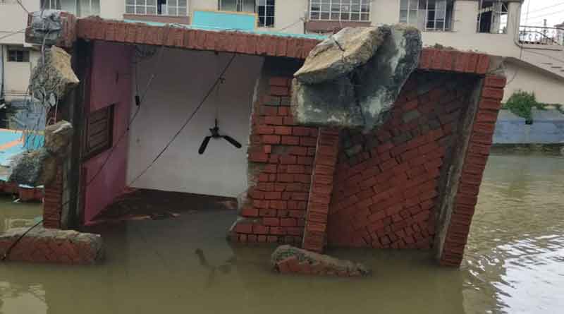 Rain causes damage in WB districts, MeT predicts more downfall
