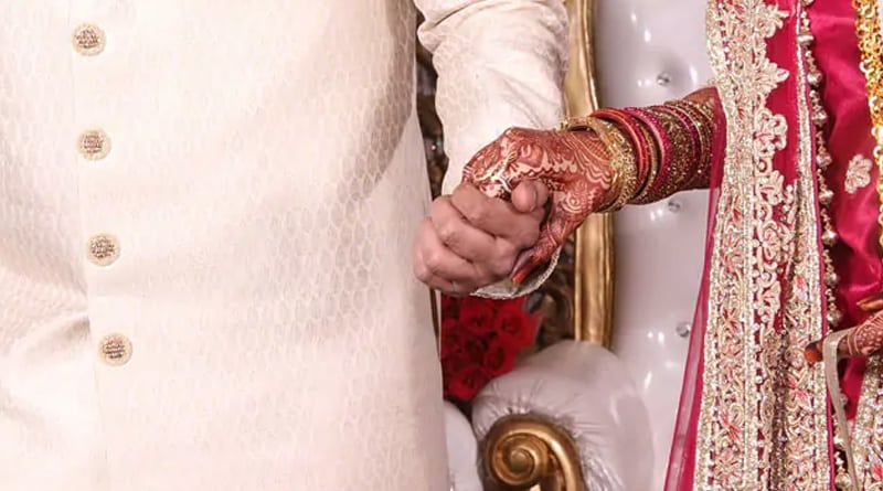 18 person including bride groom from himachal pradesh was stuck