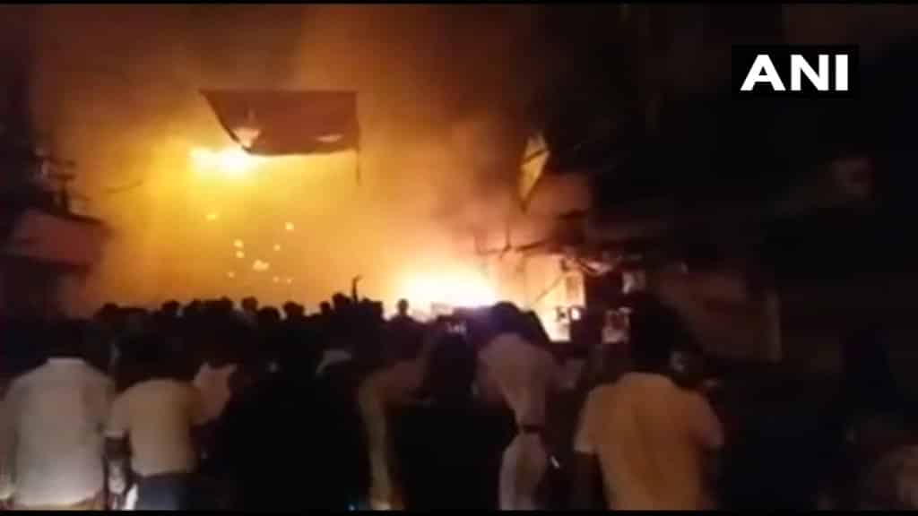 Massive fire breaks out at Bagri market in Kolkata