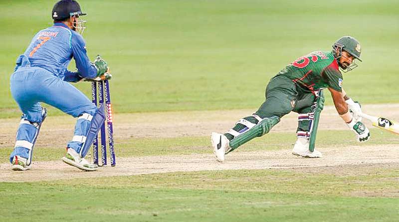 Bangladeshi fan unhappy with Litan Das's wicket