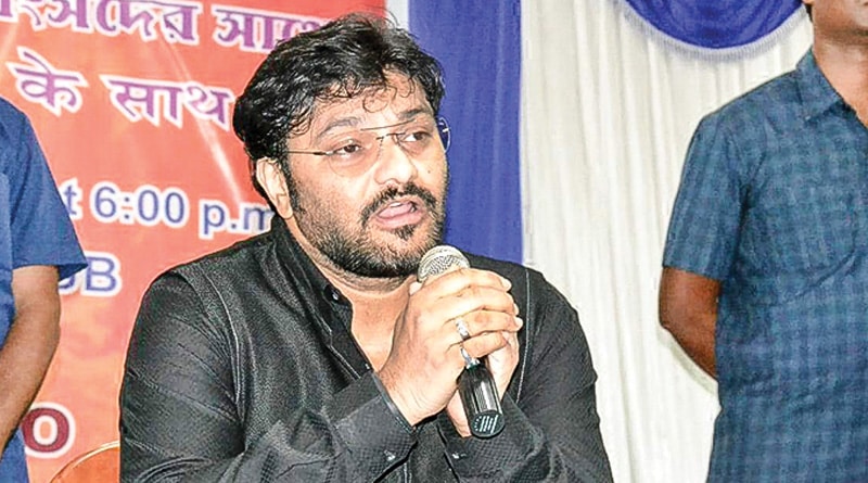Asansol: people do not take in MP Babul Supriya's programme