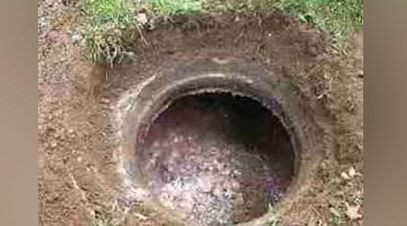 5 die in a bid to rescue woman from septic tank