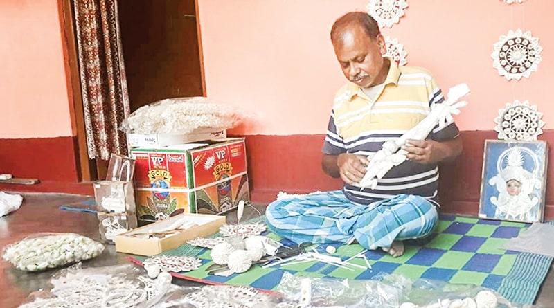 Artists Ignoring thermocol ornament in Durga Idol preparation