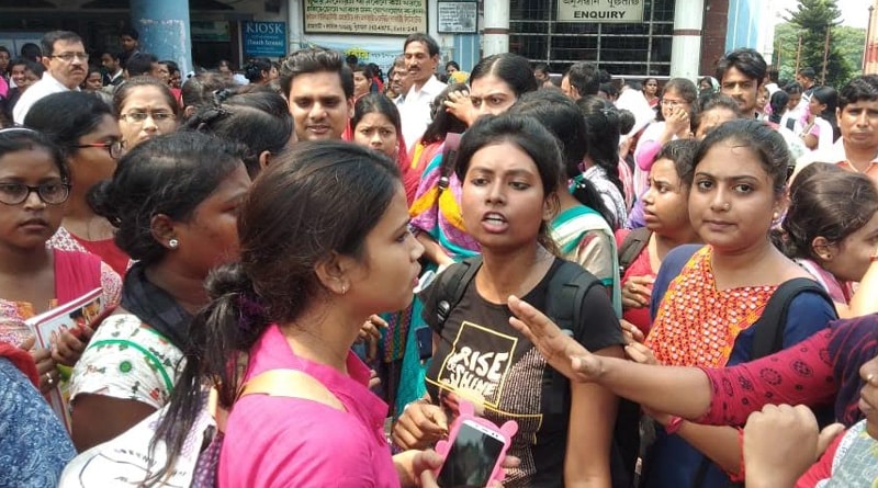 Degree course students showing agitation against exam date change