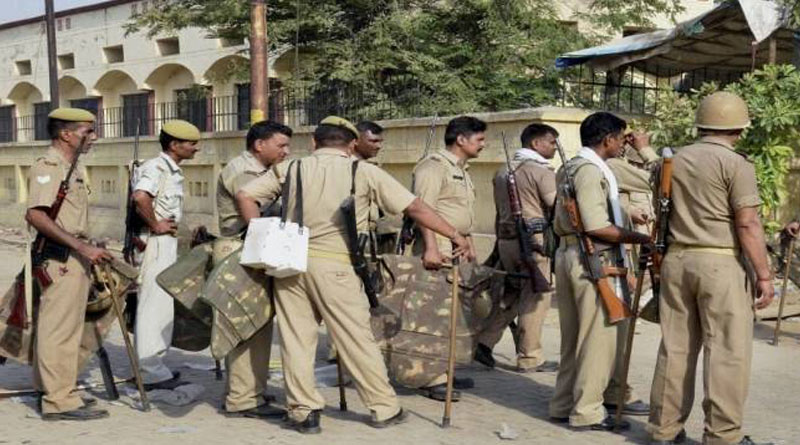Students  attacked For singing "Vande Mataram" in UP College