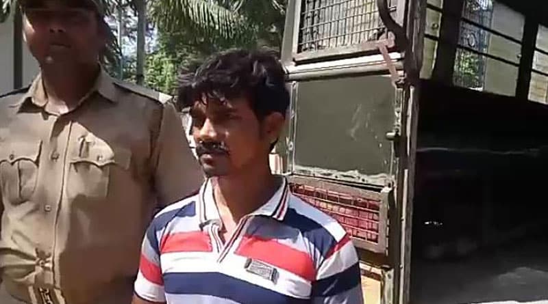 Bardwan: Man attacks friend with a knife