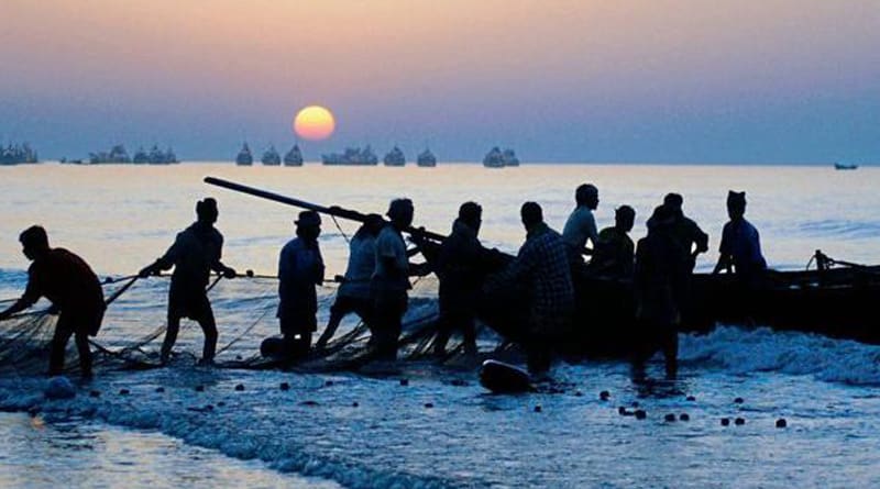 Bangladesh arrests sixteen Myanmar fishermen for trespassing