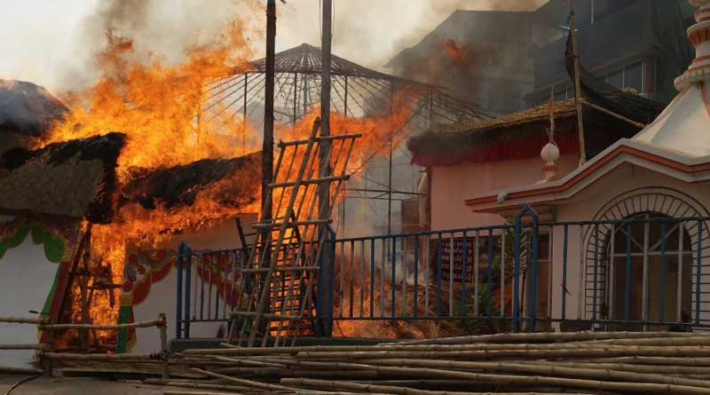 Fire reported at Santoshpur Trikon Park pandal