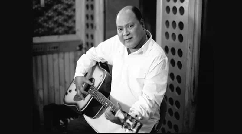 Veteran singer Mohammad Aziz passes away