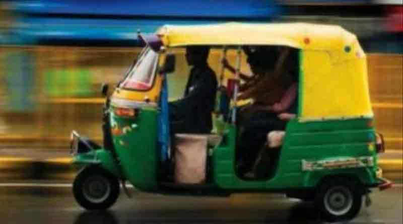 Auto driver held for attempt rape in kolkata's Maniktala area.