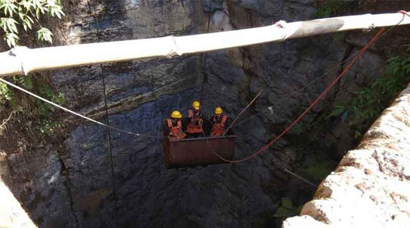 Foul smell in Meghalay mine 