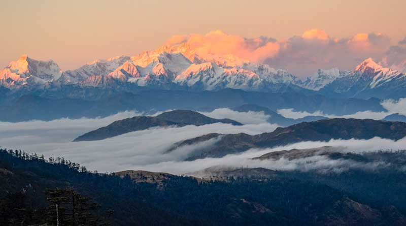 Snowfall in Sandakphu