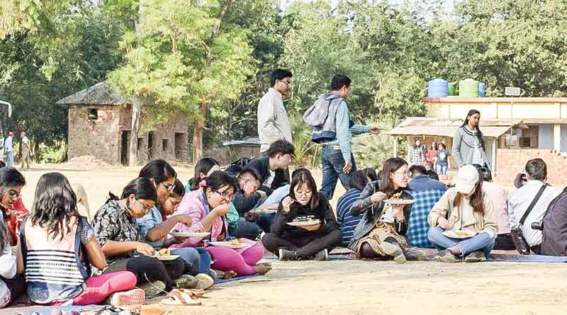Chinese student read Mahabharata 