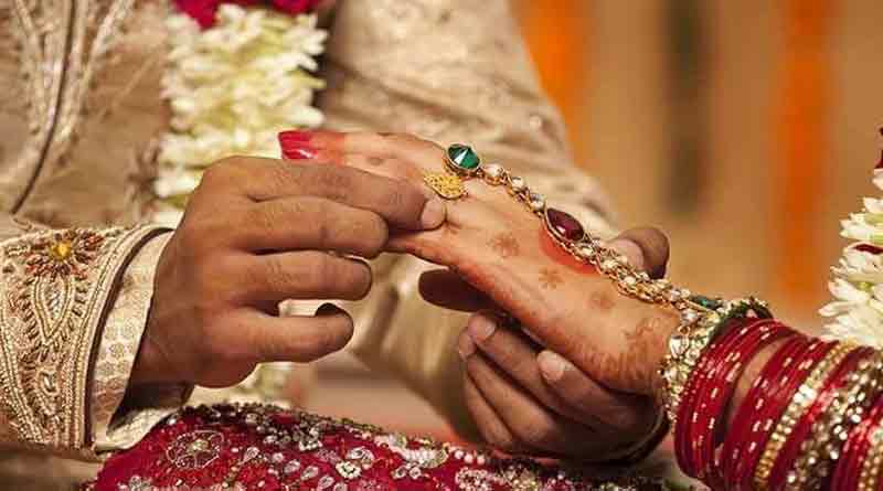 Man seeks 'work book' as wedding gift  