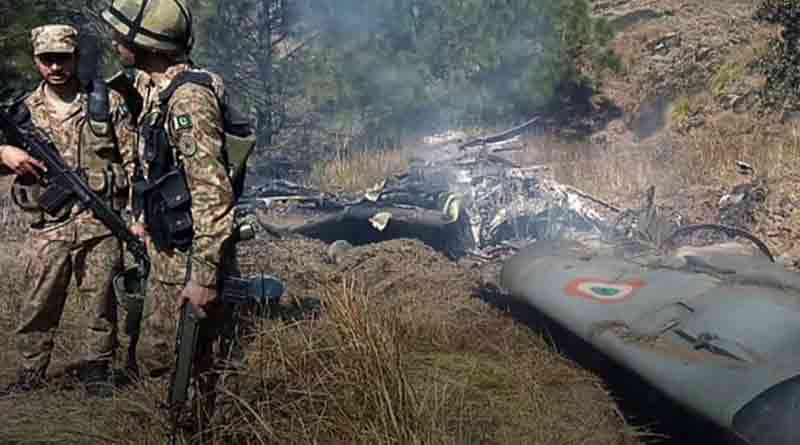 A military aircraft crashed in Kashmir  