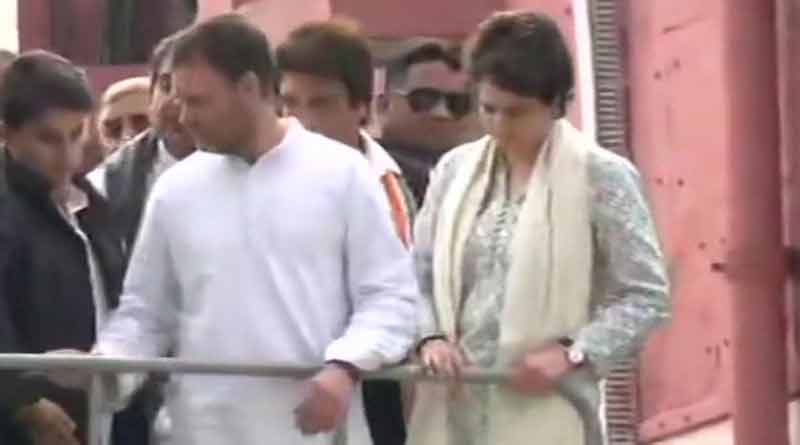 50 mobiles stolen in Priyanka's road show