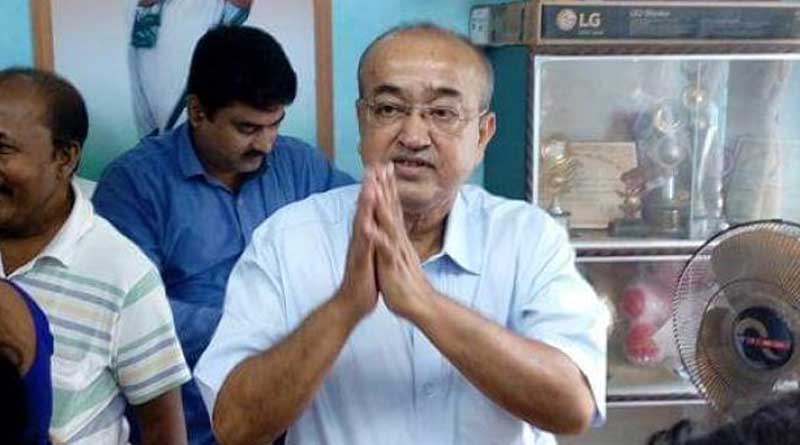 MLA harassed by woman gang