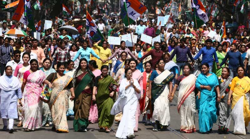 Mamata Bannerjee to visit turbulent Bhatpara tommorrow