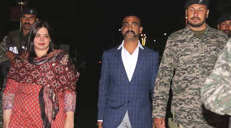 Pak leader descibes FM Qureshi's condition when Wg Cdr Abhinandan was held | Sangbad Pratidin