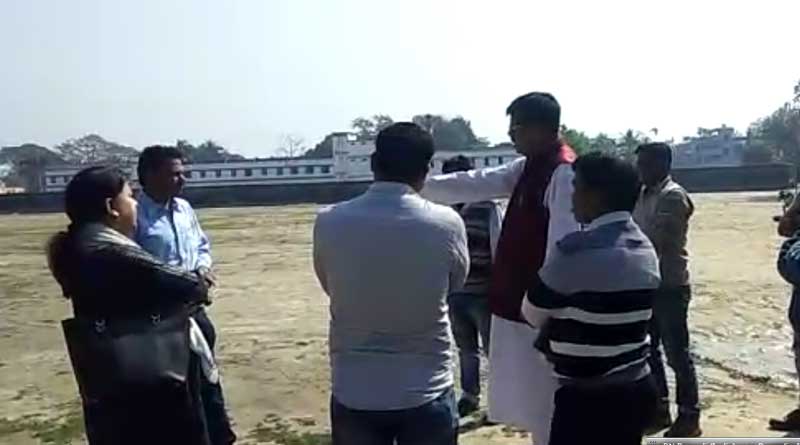 Bengal minister lashed contractor 