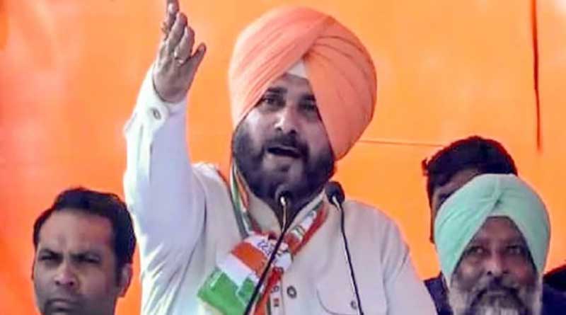 Congress leader Navjot Singh Siddhu surrenders। Sangbad Pratidin