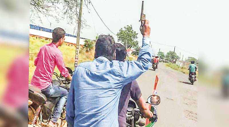 Judge of Santhia court scolded OC for the negligence in a case