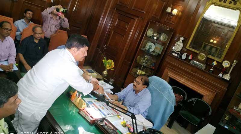BJP leader Arjun sing resigns from the post Of MLA
