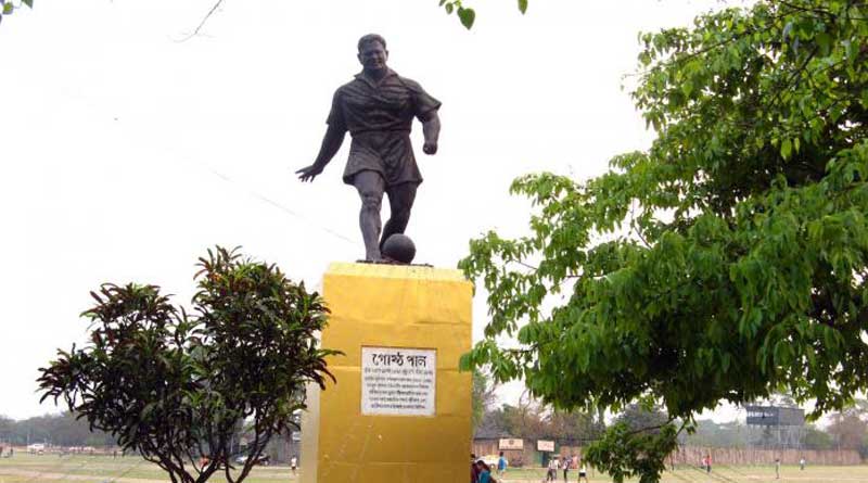 Footballer Goshtho Pal's family returned Mohun Bagan Ratna